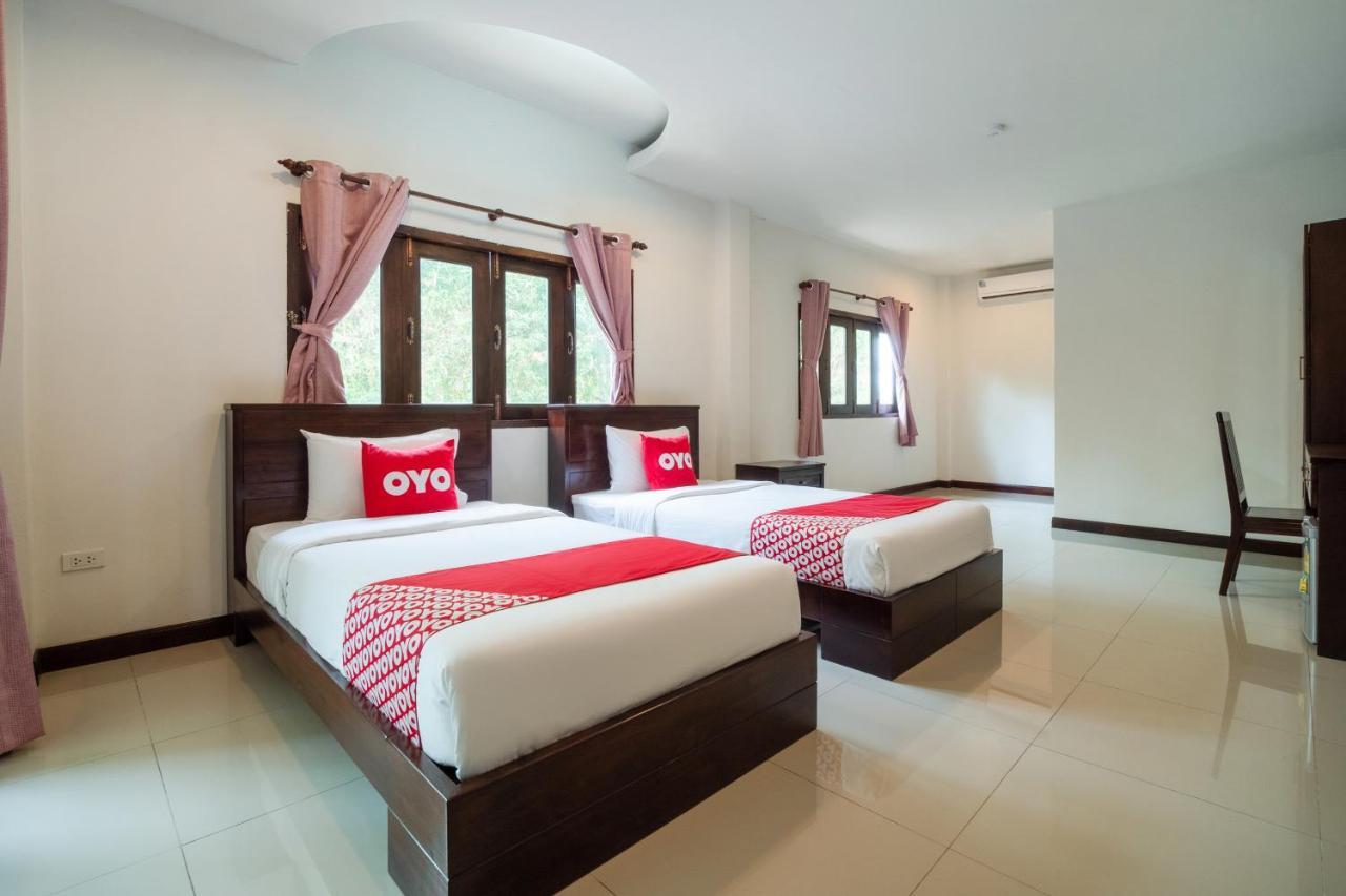 Oyo 837 Baan Kiang Nam Resort บางละมุง ภายนอก รูปภาพ