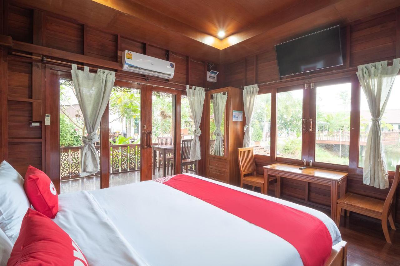 Oyo 837 Baan Kiang Nam Resort บางละมุง ภายนอก รูปภาพ